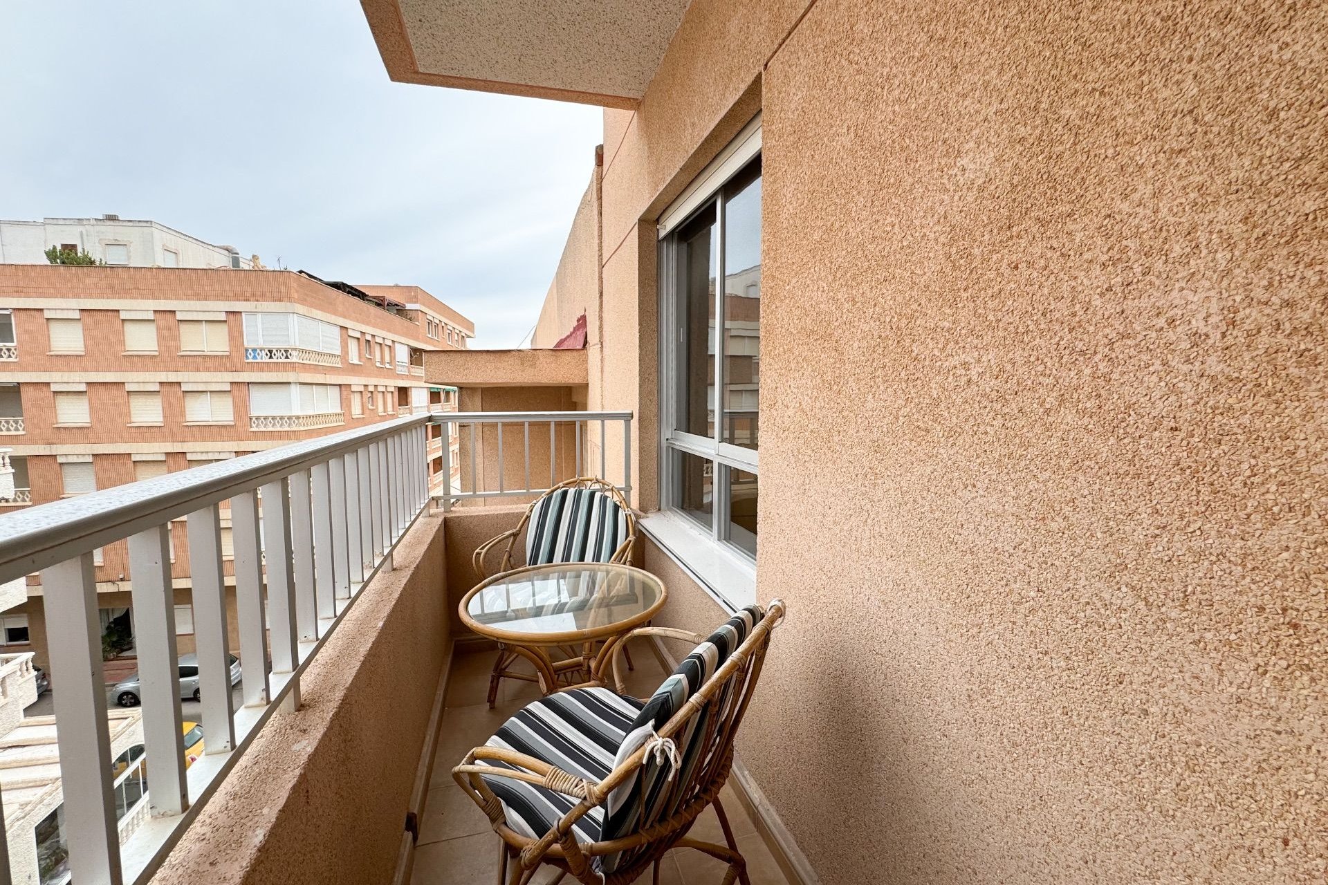 Rental - Apartment / flat - Torrelamata