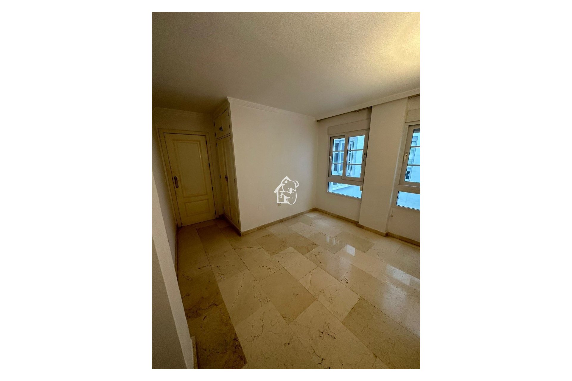 Rental - Apartment / flat - Torrevieja - Centro