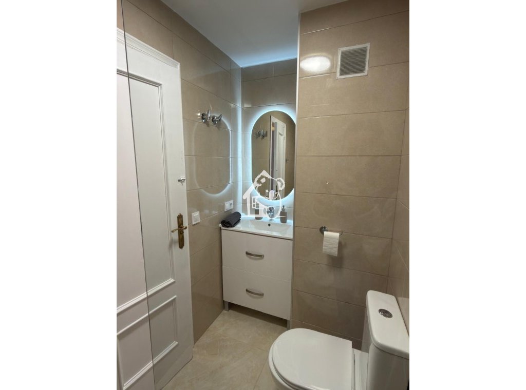 Rental - Apartment / flat - Torrevieja - Centro