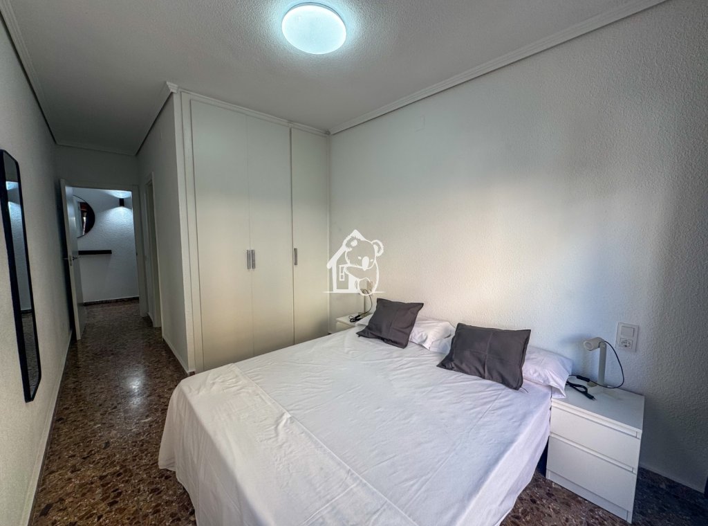 Rental - Apartment / flat - Torrevieja - Centro