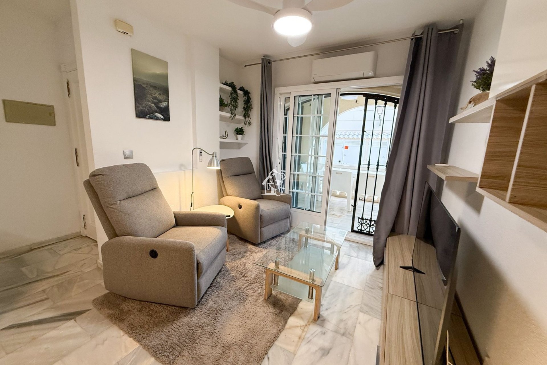 Rental - Apartment / flat - Torrevieja - Playa de los Locos