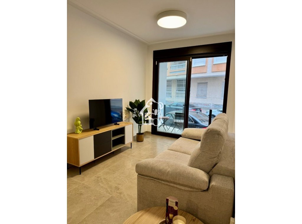 Rental - Apartment / flat - Torrevieja - Playa de los Locos