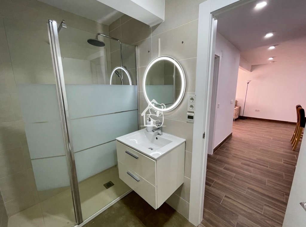 Rental - Apartment / flat - Torrevieja - Torrevieja Centro