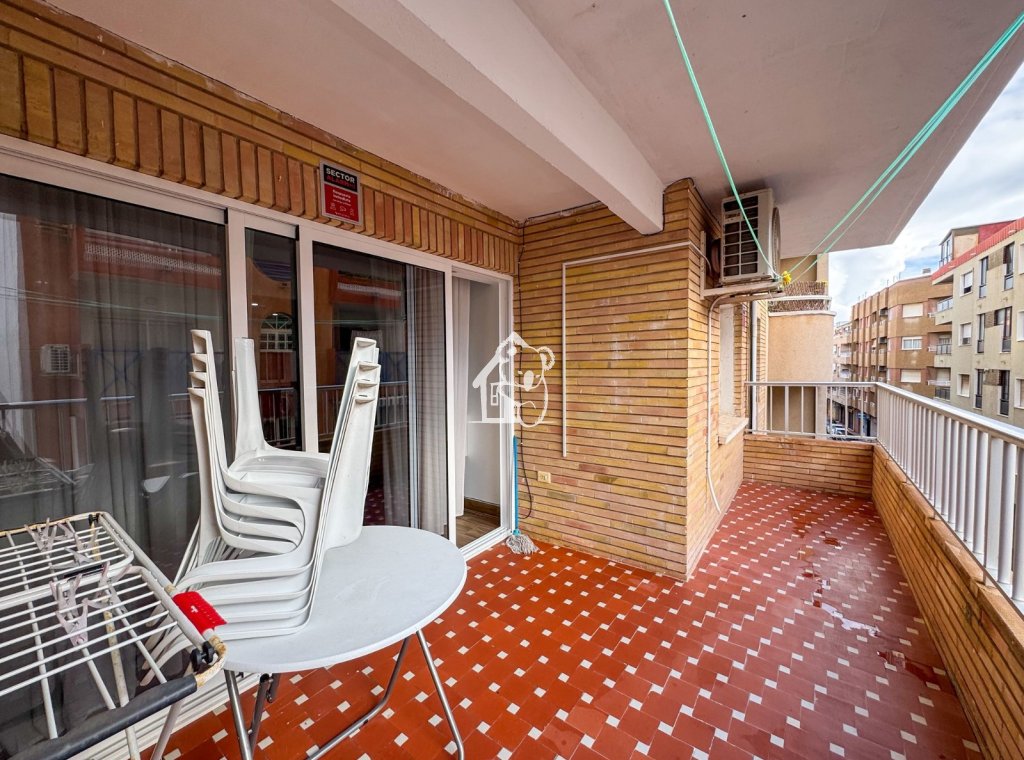 Rental - Apartment / flat - Torrevieja - Torrevieja Centro