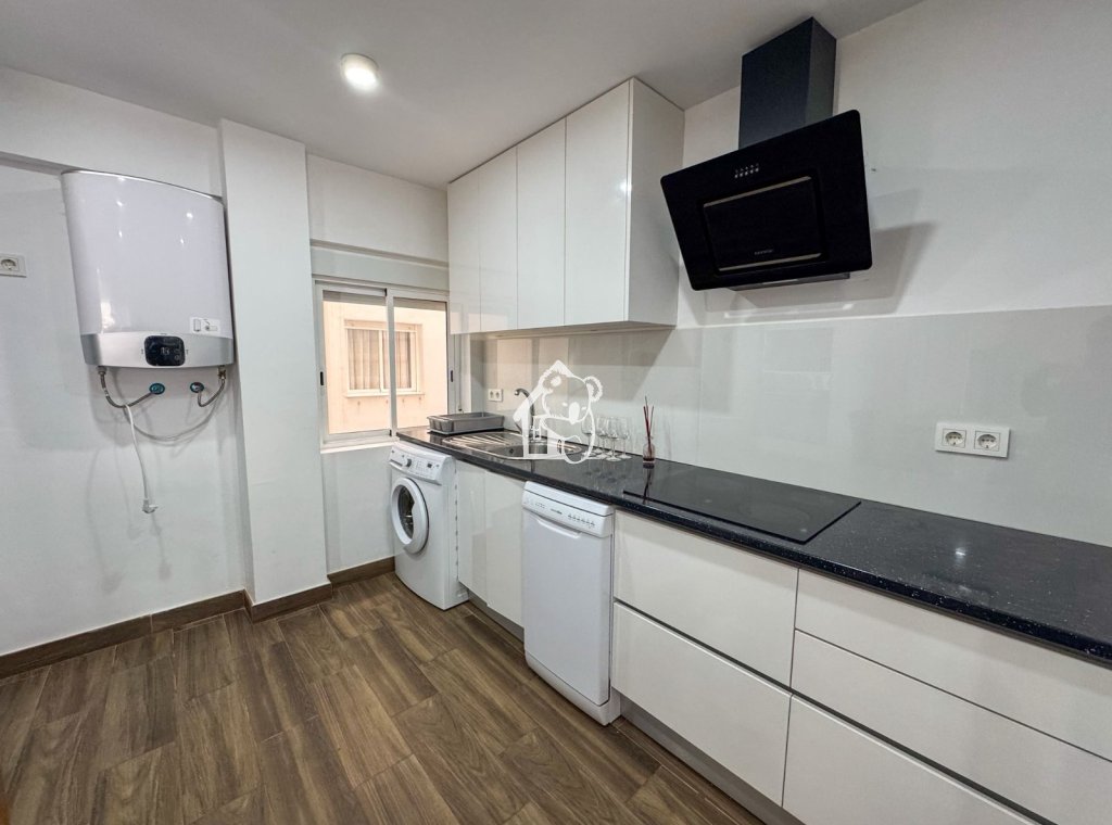 Rental - Apartment / flat - Torrevieja - Torrevieja Centro