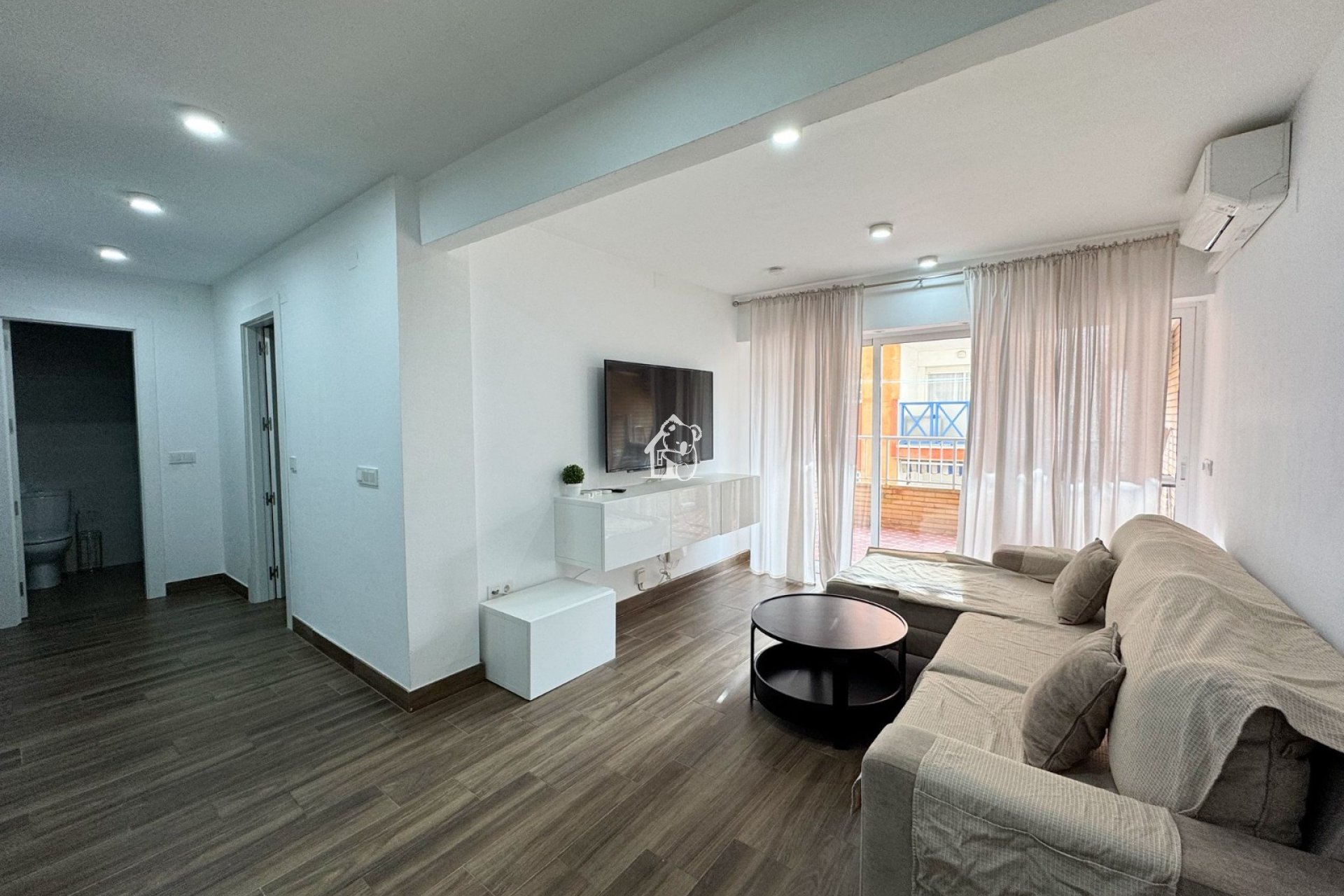 Rental - Apartment / flat - Torrevieja - Torrevieja Centro