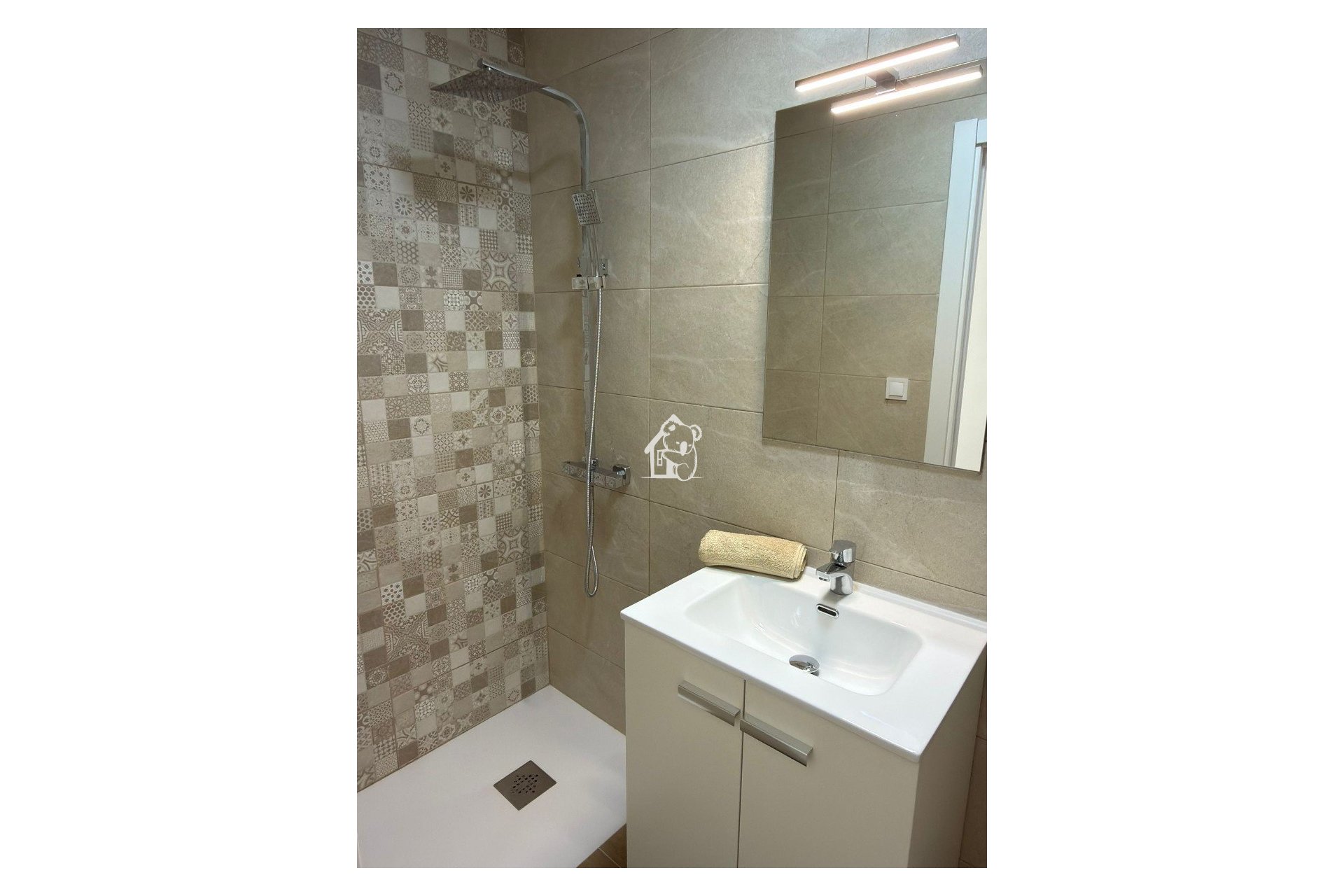 Rental - Apartment / flat - Torrevieja - Torrevieja Centro