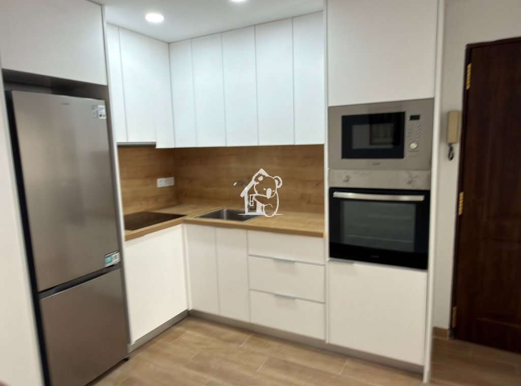 Rental - Apartment / flat - Torrevieja - Torrevieja Centro