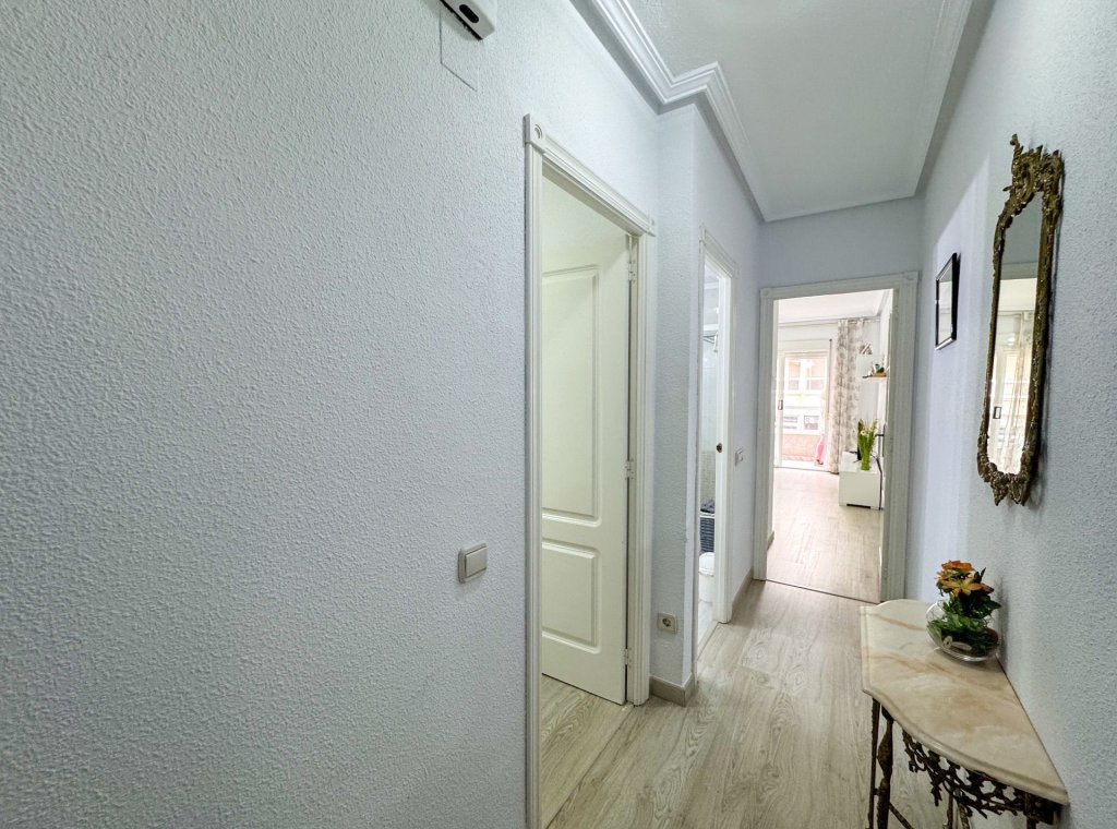 Rental - Apartment / flat - Torrevieja - Torrevieja Centro