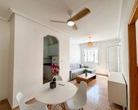 Rental - Apartment / flat - Torrevieja - Torrevieja Centro