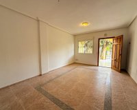 Rental - Bungalow - Torrevieja - Nueva Torrevieja - Aguas Nuevas