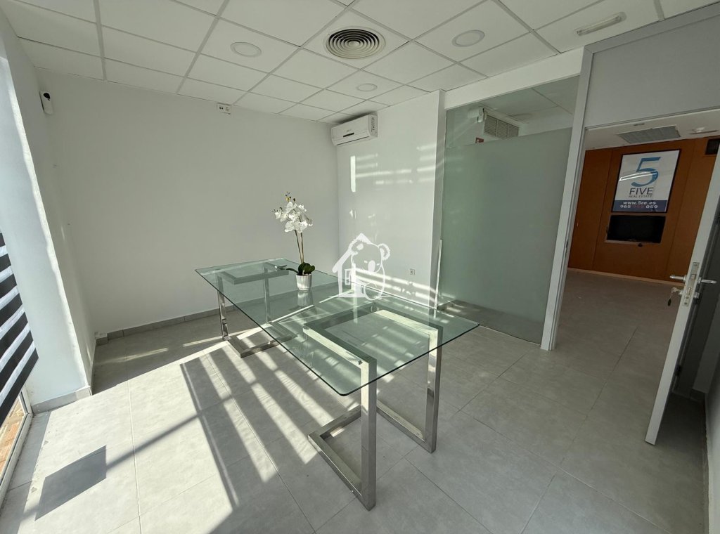 Rental - Commercial - Pilar de la Horadada - Pinar de Campoverde