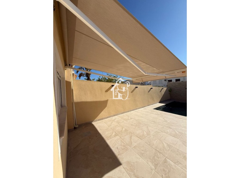 Rental - Townhouse - Torrevieja - Los Balcones - Los Altos del Edén