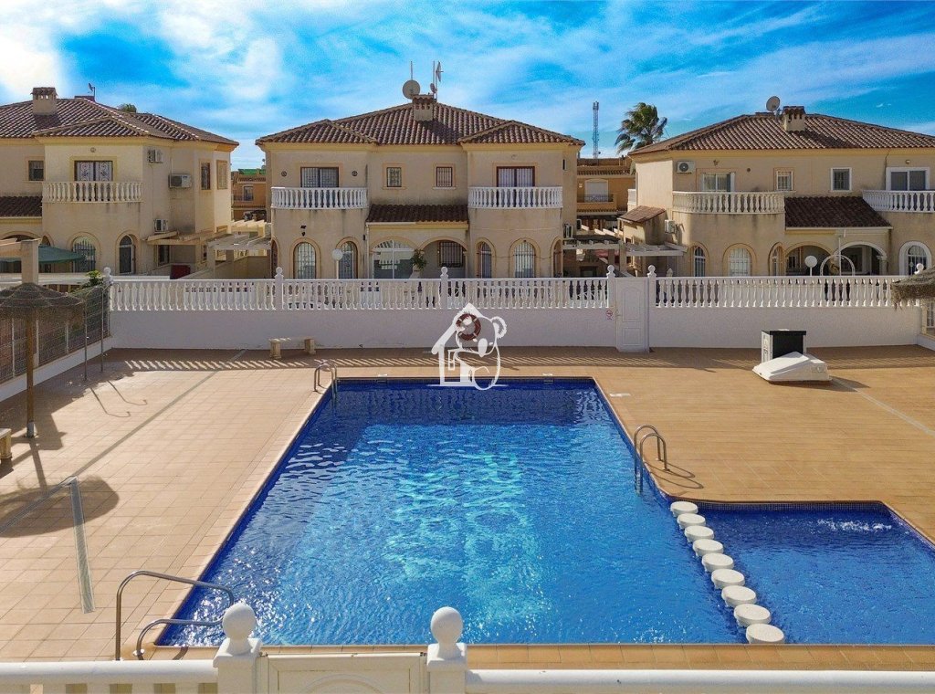 Rental - Townhouse - Torrevieja - Nueva Torrevieja - Aguas Nuevas