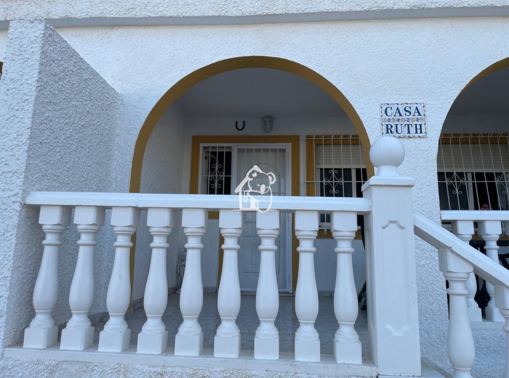 Rental - Villa - Guardamar del Segura - Urbanizaciones