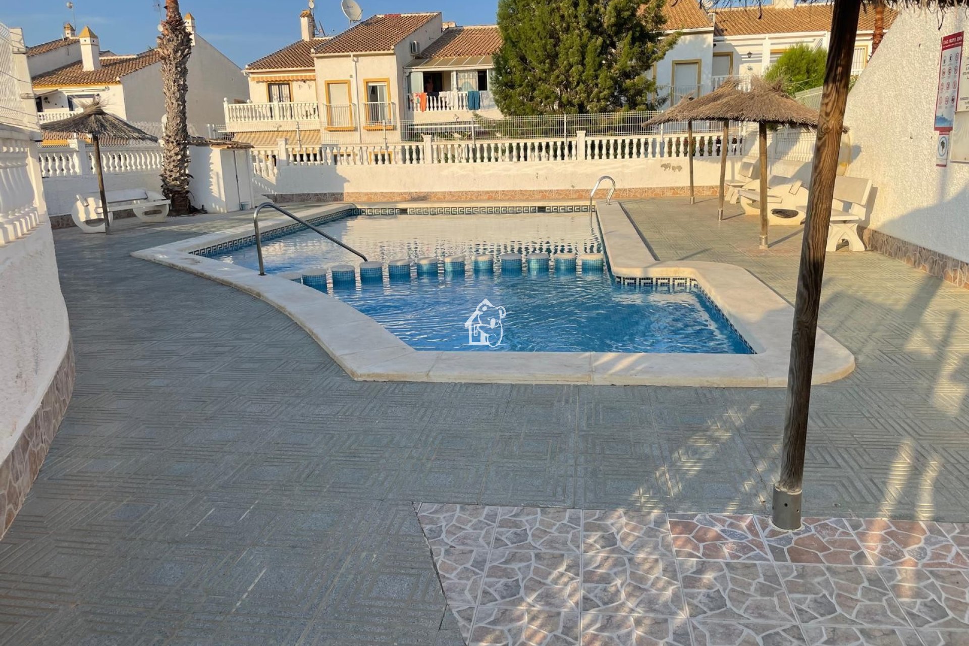 Rental - Villa - Guardamar del Segura - Urbanizaciones