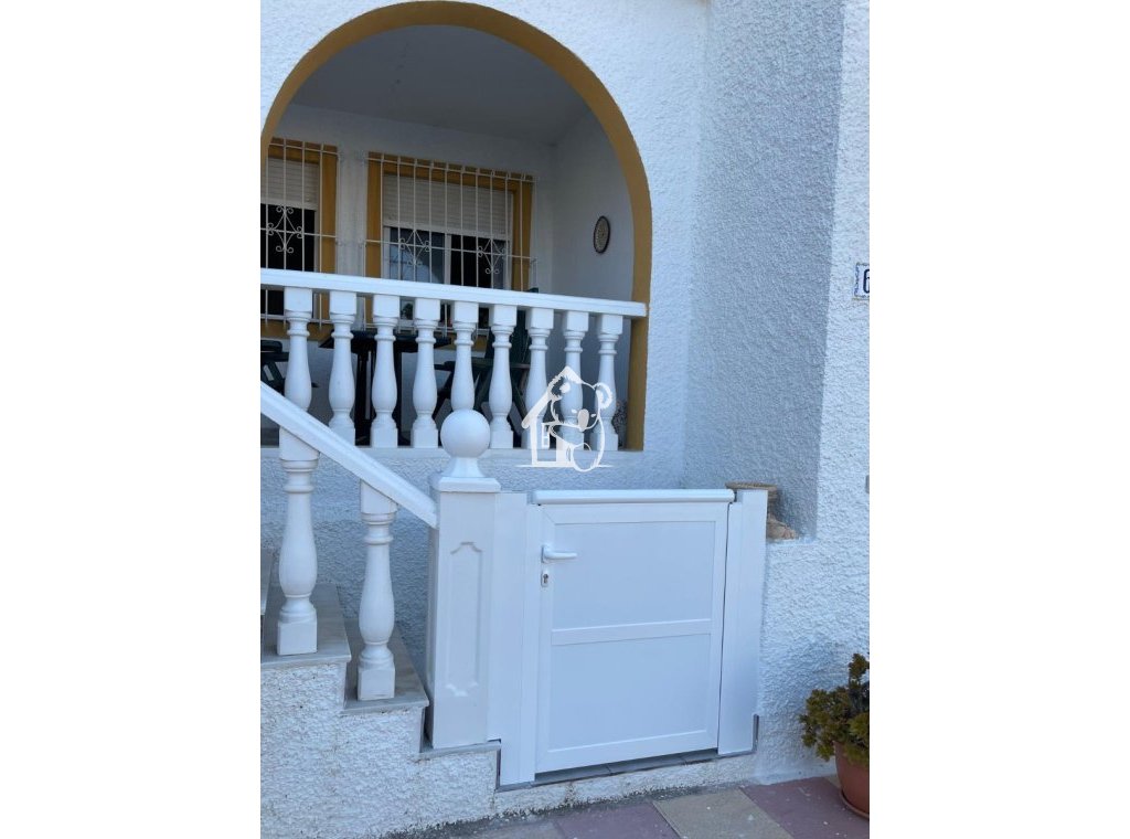 Rental - Villa - Guardamar del Segura - Urbanizaciones