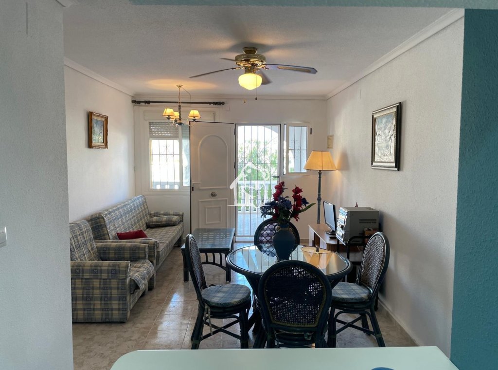 Rental - Villa - Guardamar del Segura - Urbanizaciones