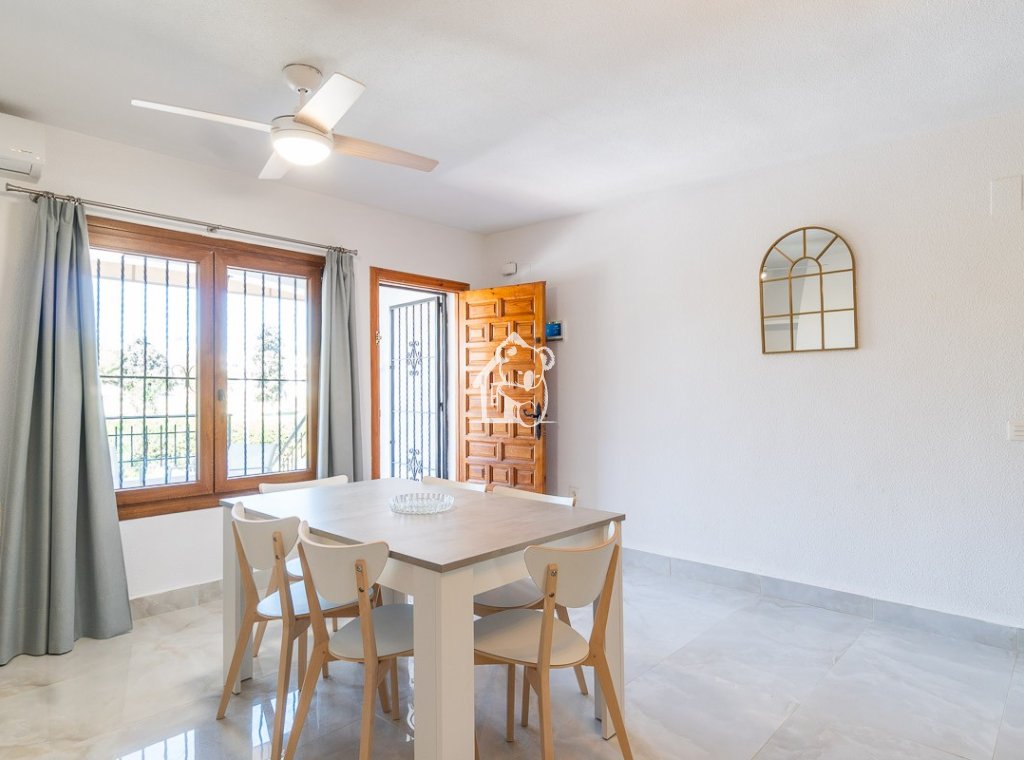 Rental - Villa - Orihuela Costa - Villamartín