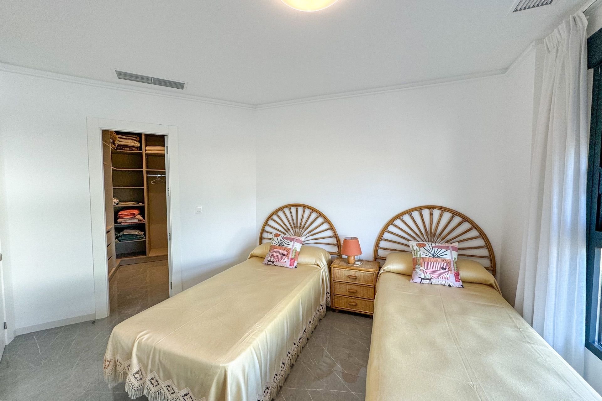 Rental - Villa - Orihuela Costa