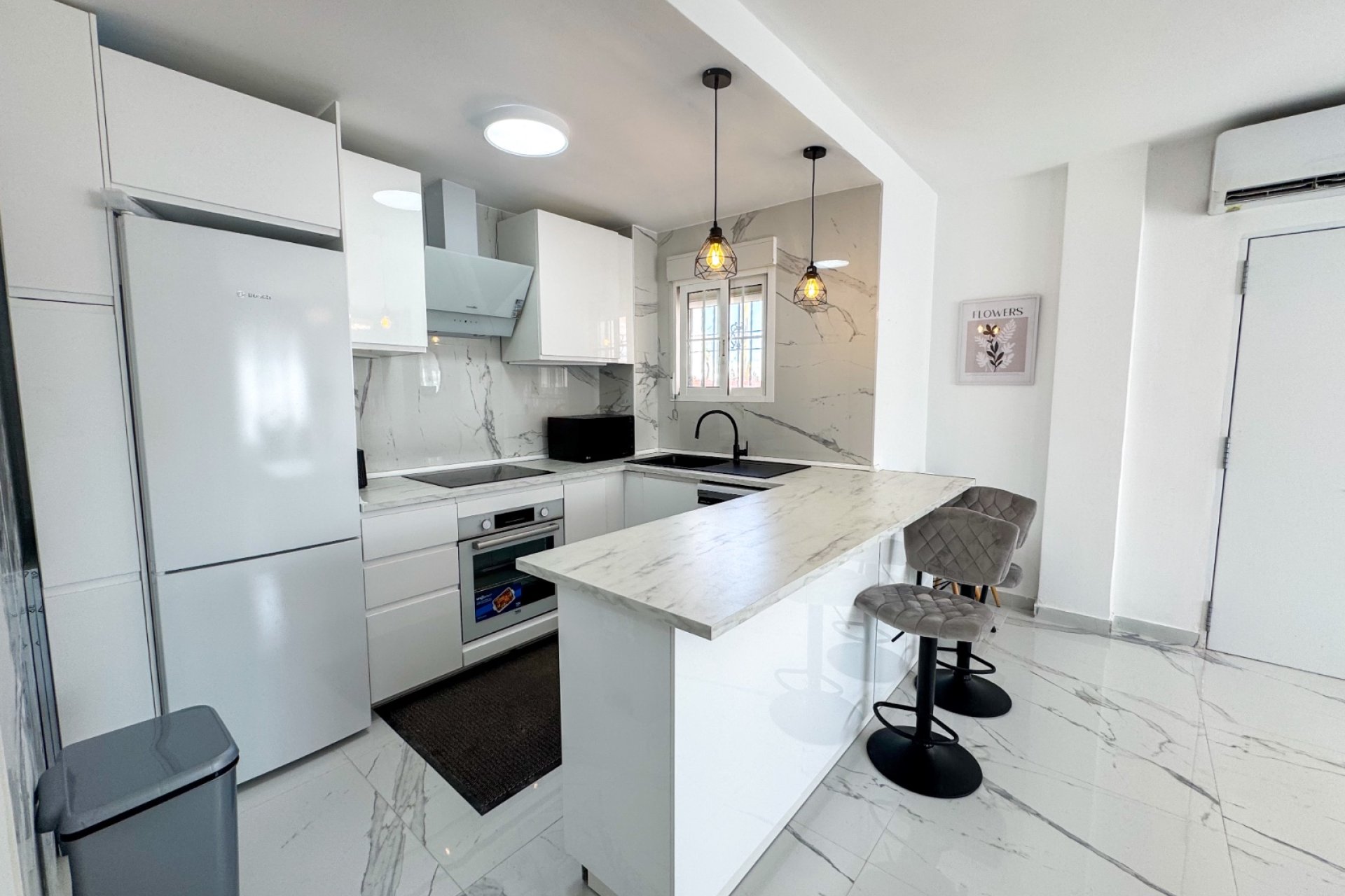 Rental - Villa - Orihuela Costa
