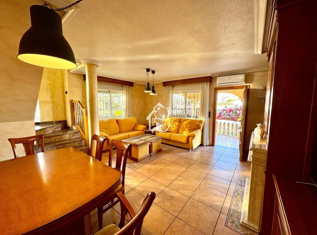 Rental - Villa - Orihuela