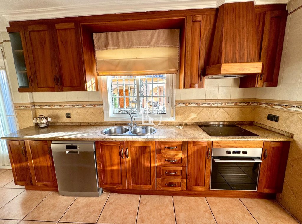 Rental - Villa - Orihuela