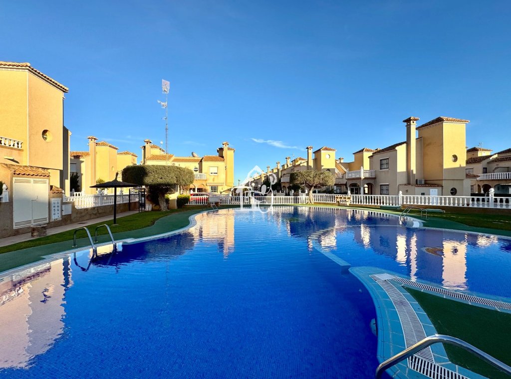 Rental - Villa - Orihuela