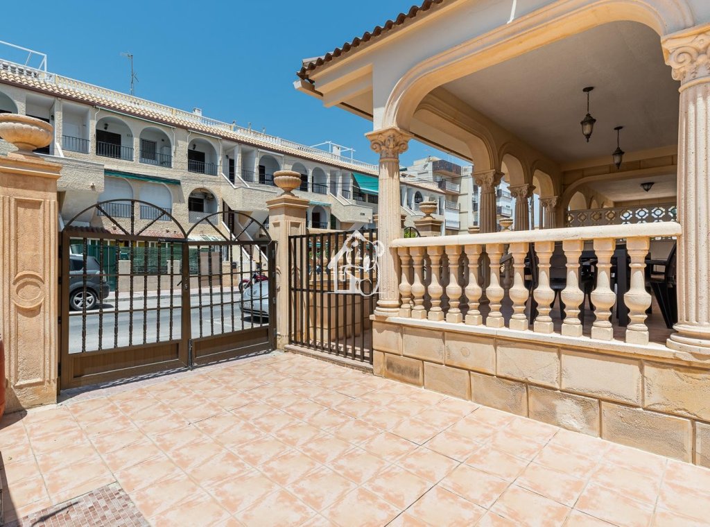 Rental - Villa - Torrevieja - Torrelamata - La Mata