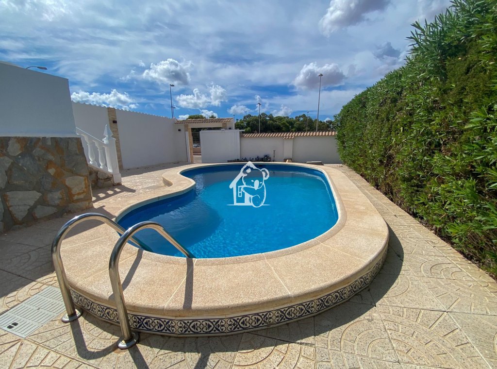 Rental - Villa - Torrevieja