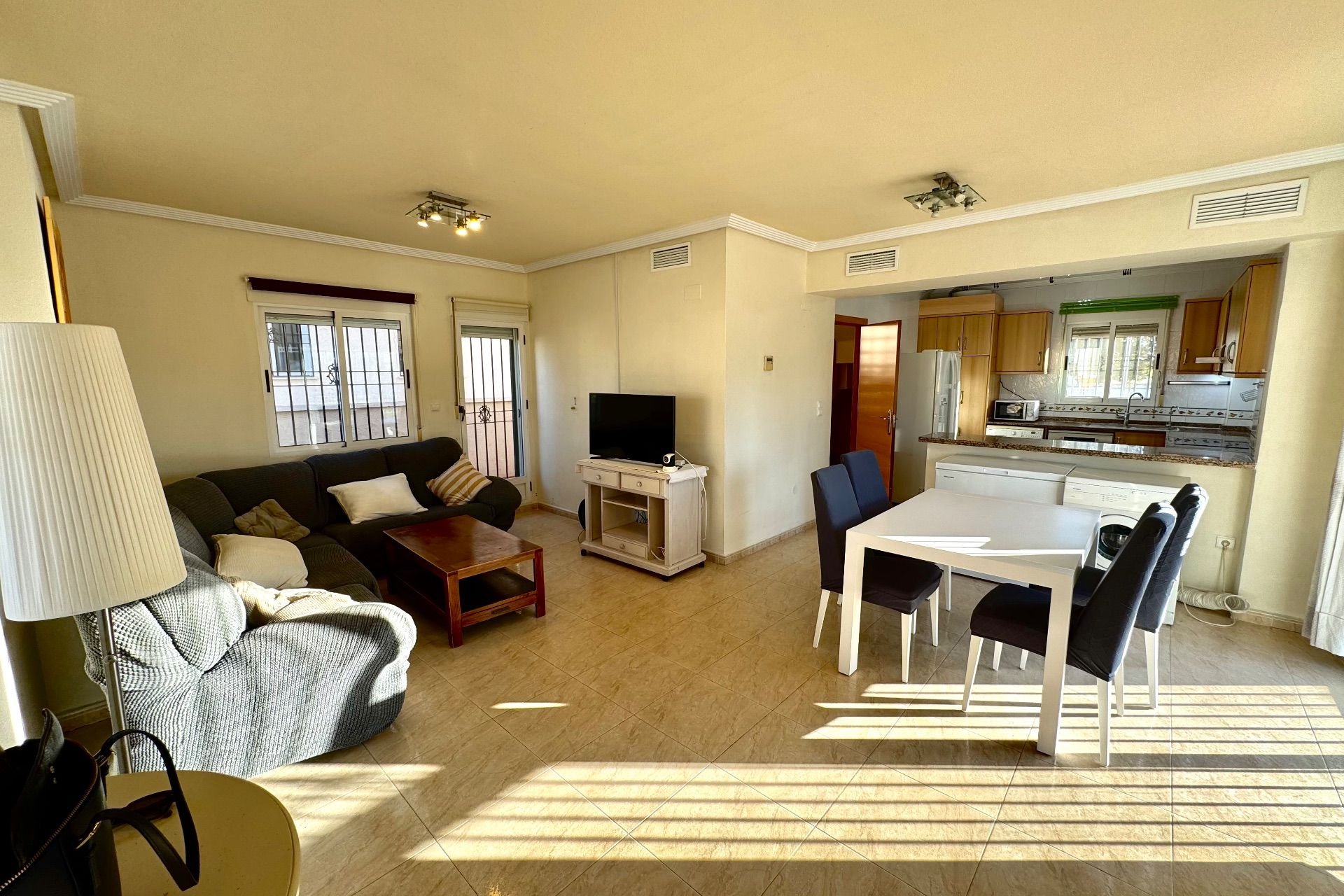 Rental - Villa - Urbanización El Raso