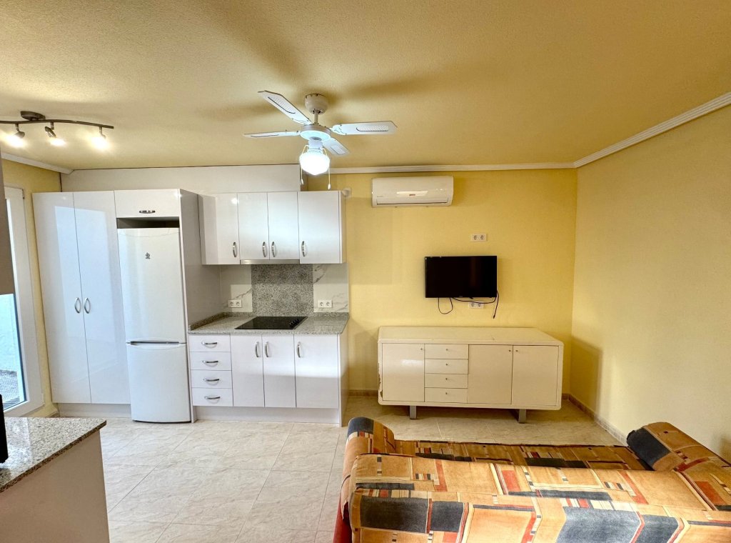 Rental - Villa - Urbanización El Raso