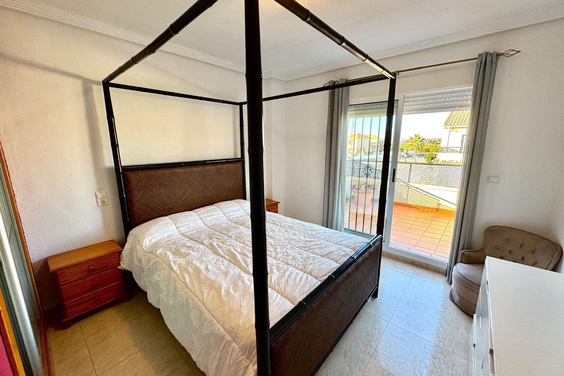 Rental - Villa - Urbanización El Raso