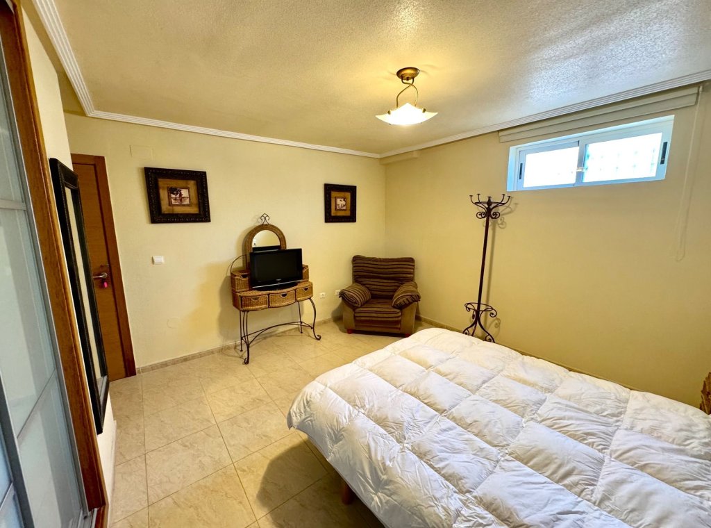 Rental - Villa - Urbanización El Raso