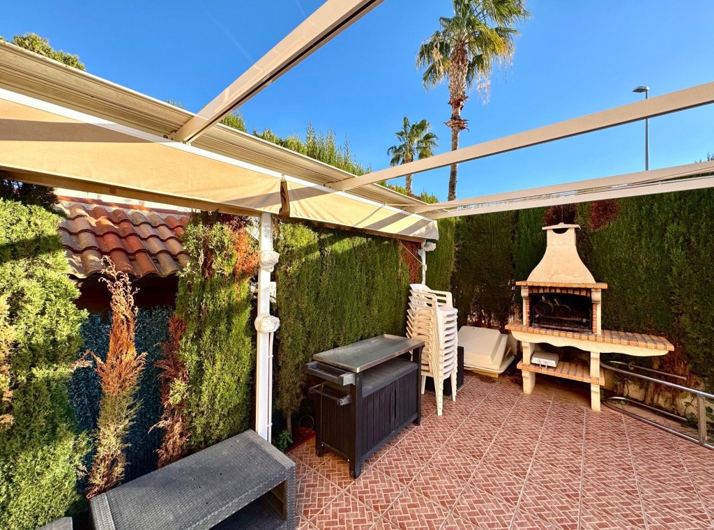 Rental - Villa - Urbanización El Raso