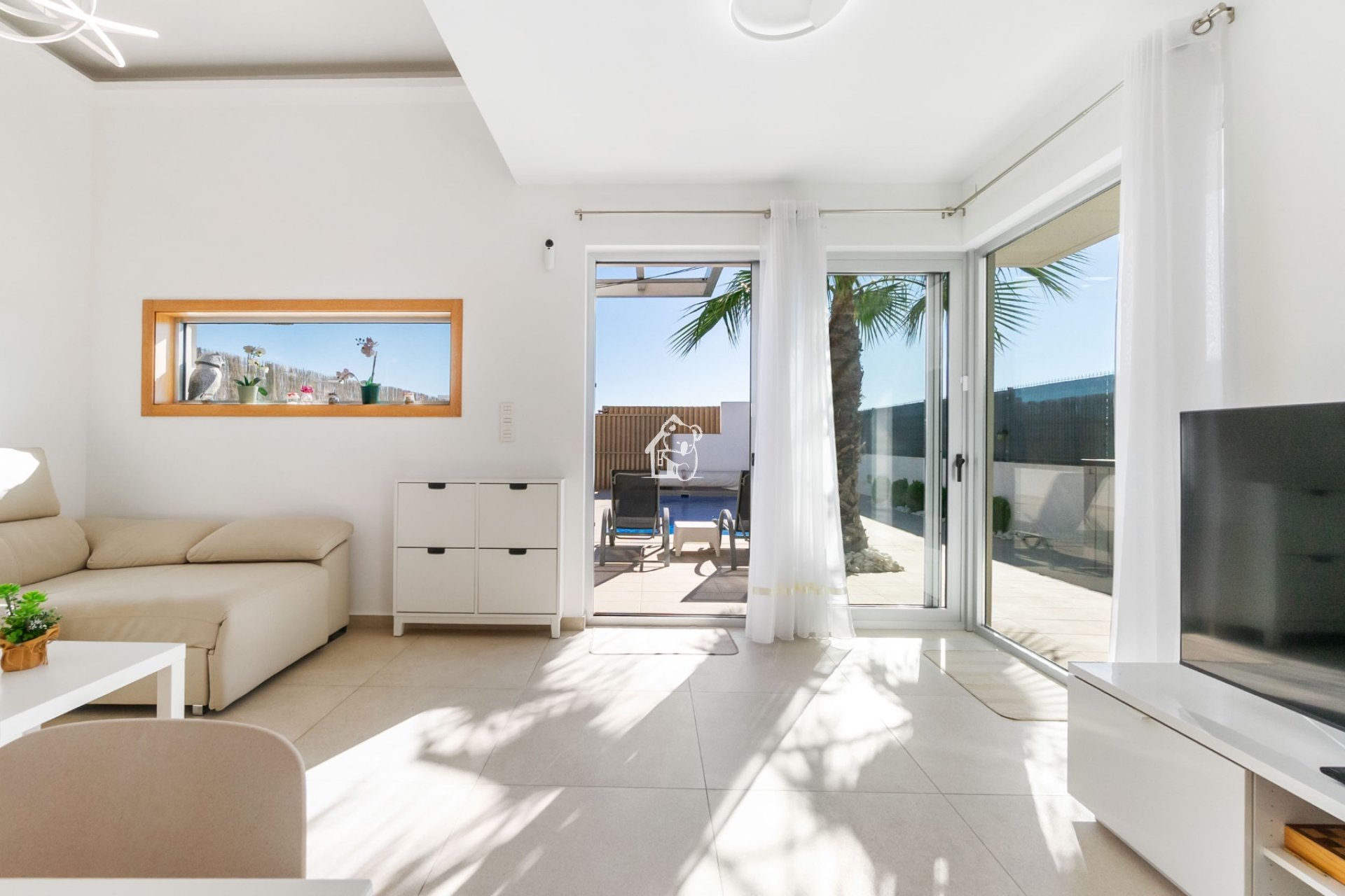 Rental - Villa - Urbanización El Raso