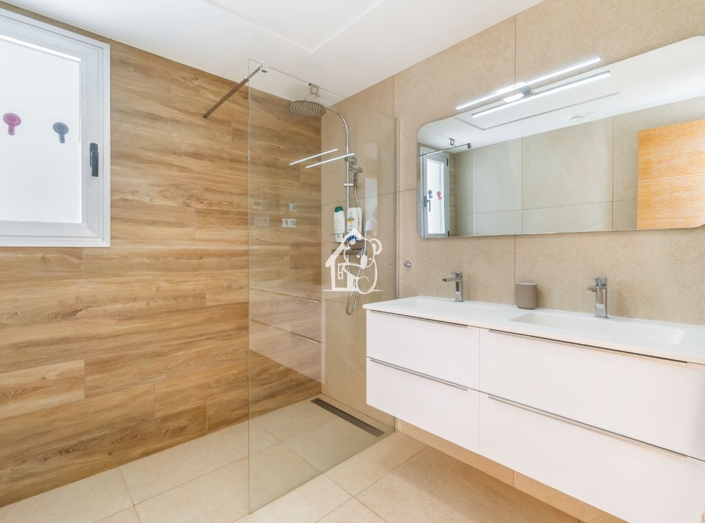 Rental - Villa - Urbanización El Raso
