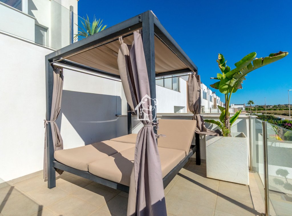Rental - Villa - Urbanización El Raso