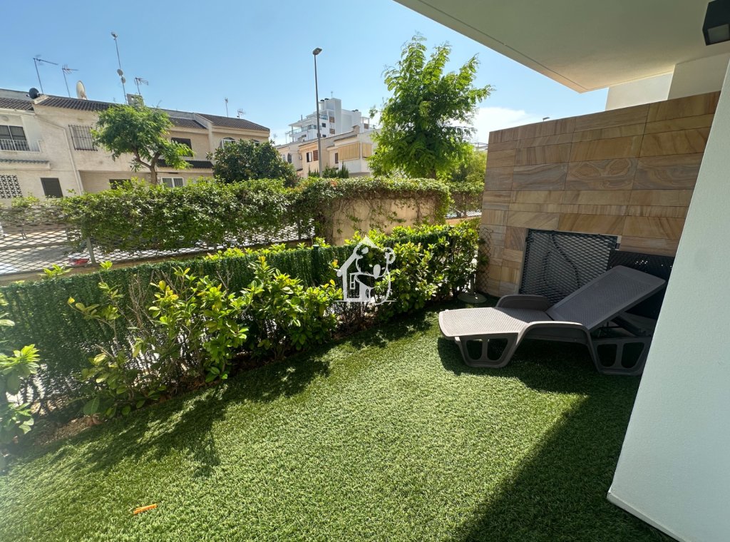 Resale - Apartment / flat - Mil Palmeras