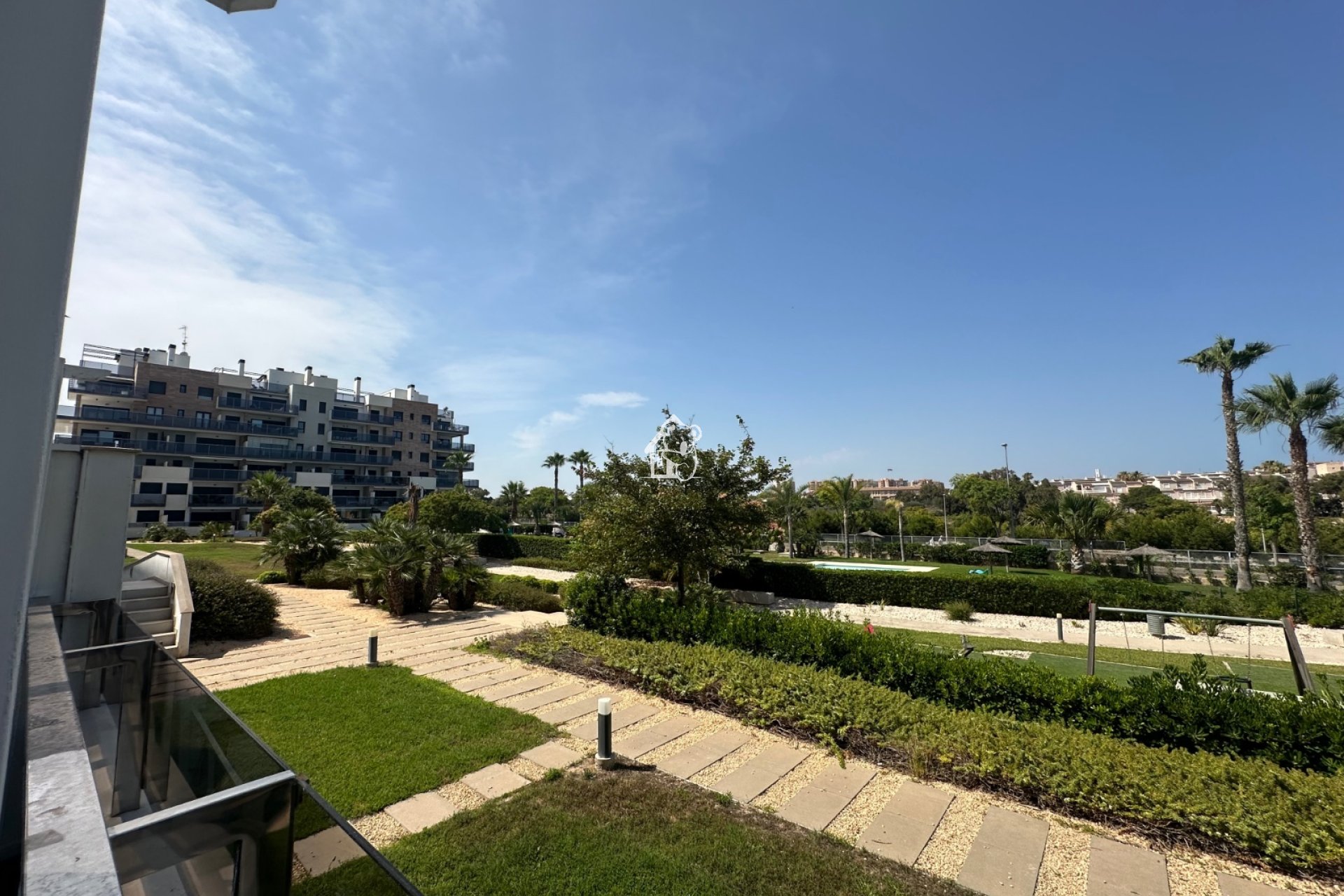 Resale - Apartment / flat - Mil Palmeras