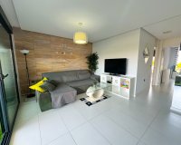Resale - Apartment / flat - Mil Palmeras