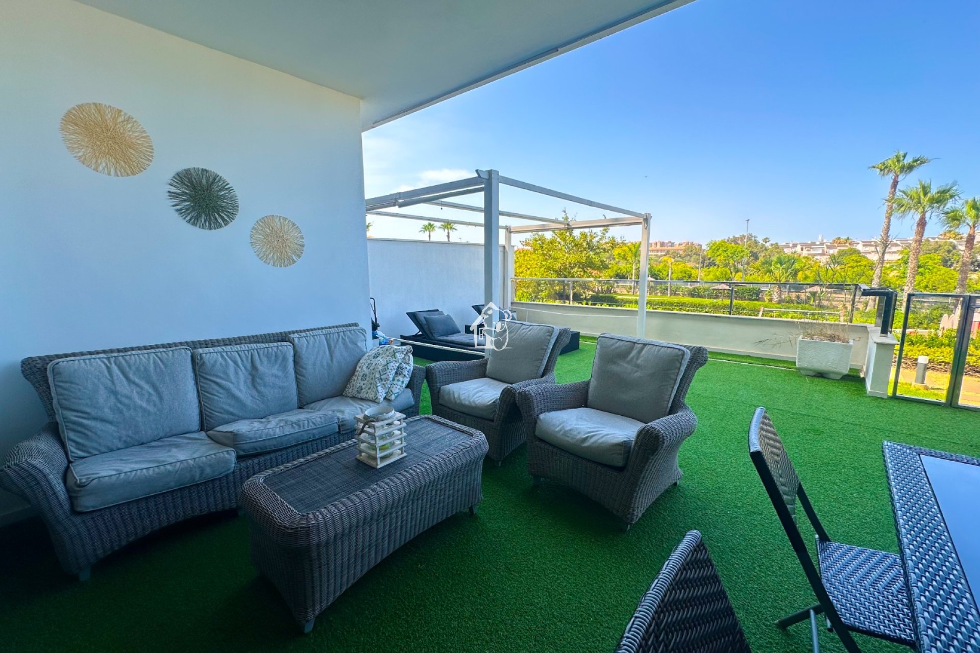 Resale - Apartment / flat - Mil Palmeras