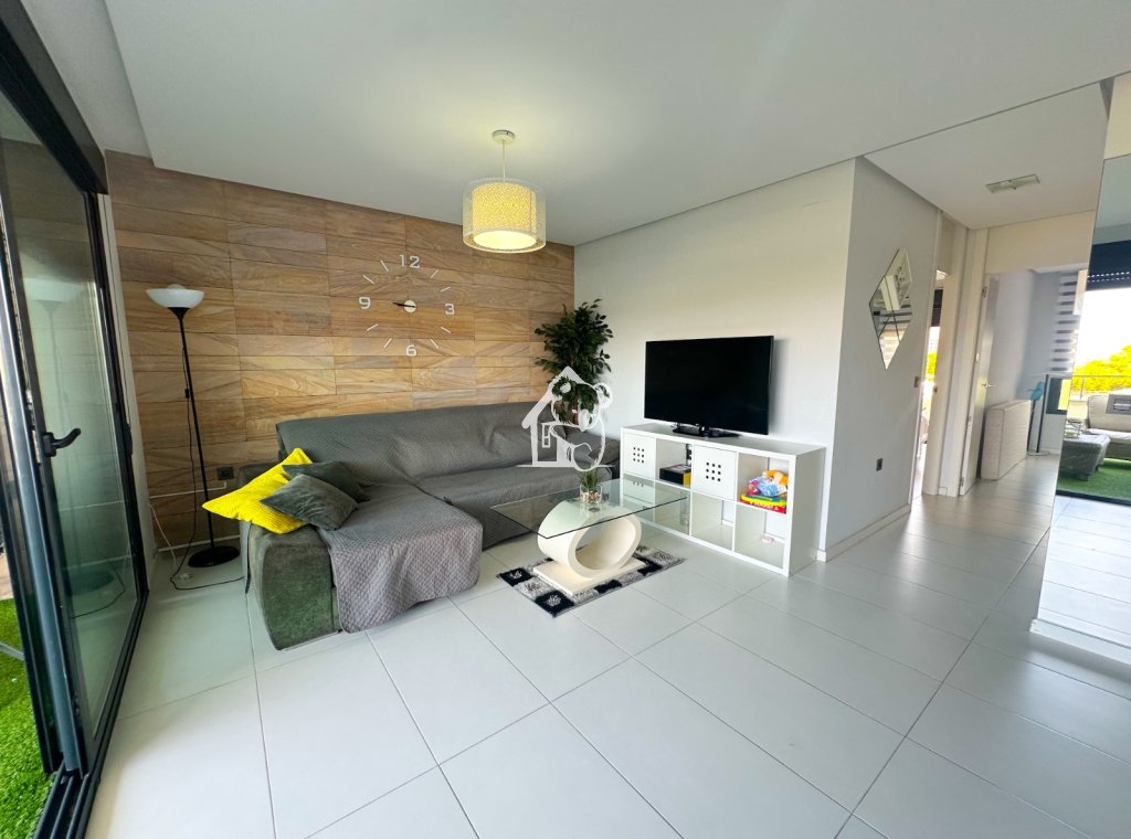 Resale - Apartment / flat - Mil Palmeras