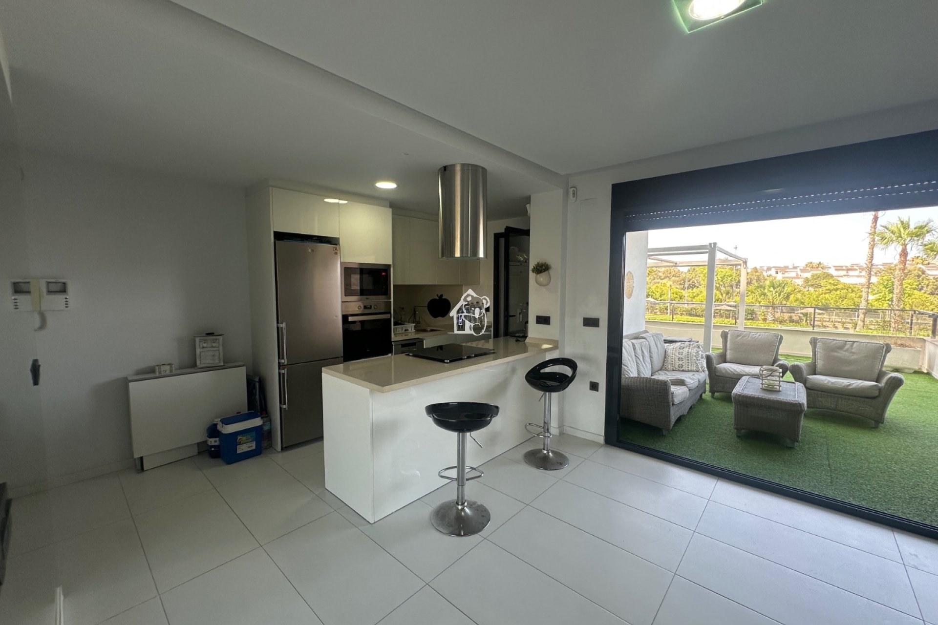 Resale - Apartment / flat - Mil Palmeras