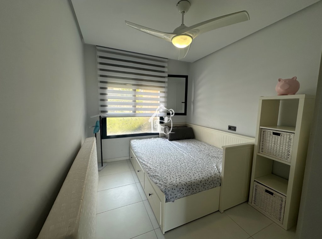 Resale - Apartment / flat - Mil Palmeras