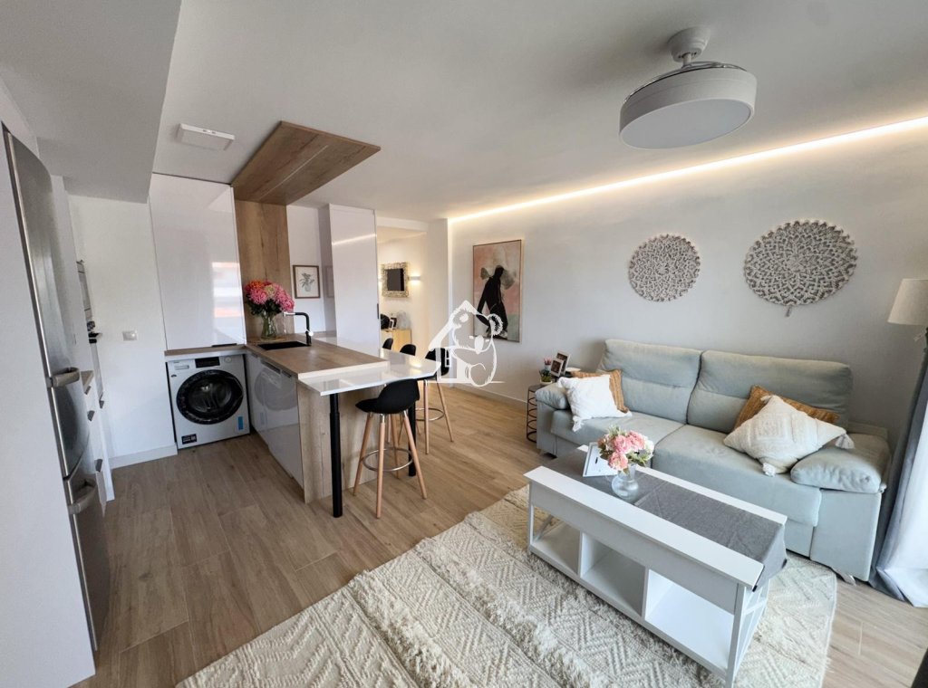 Resale - Apartment / flat - Orihuela Costa - Punta Prima