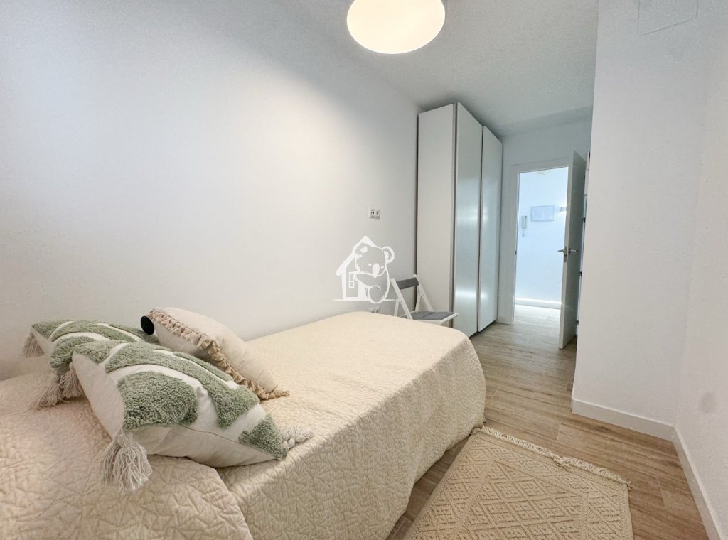 Resale - Apartment / flat - Orihuela Costa - Punta Prima