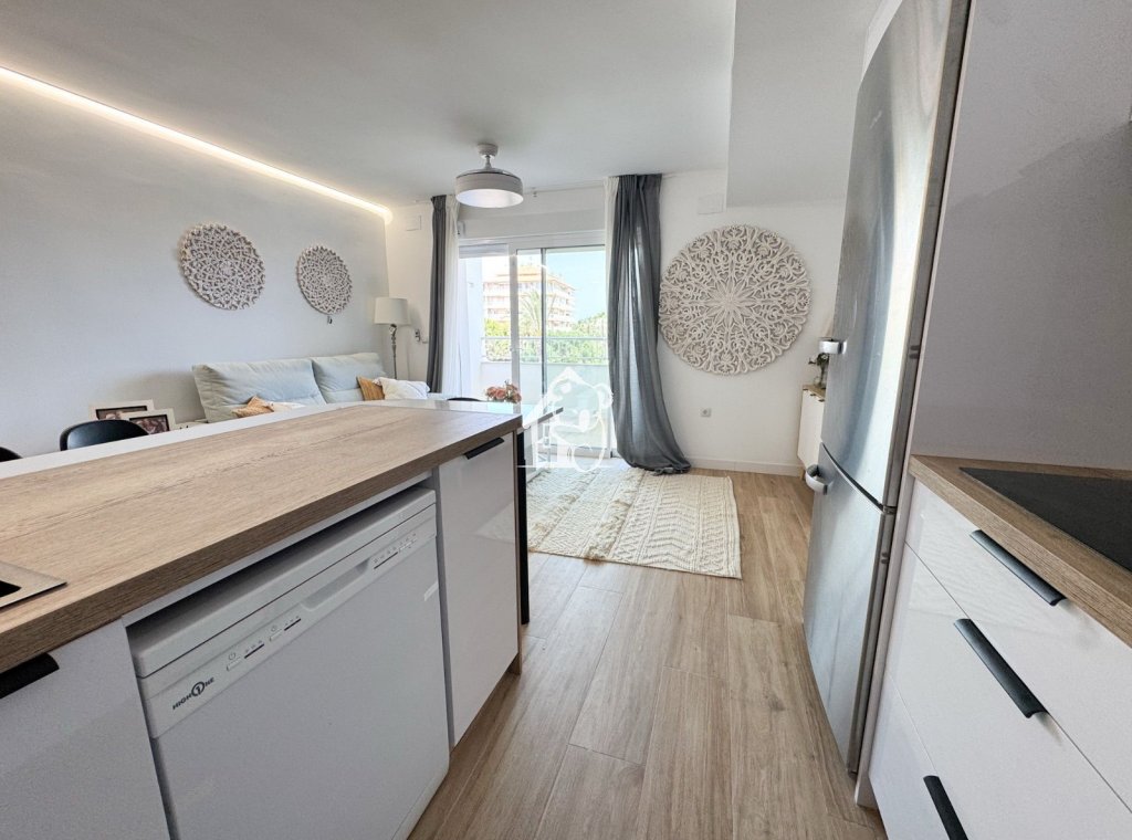 Resale - Apartment / flat - Orihuela Costa - Punta Prima