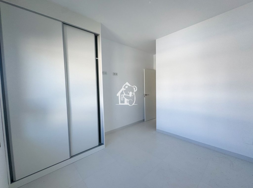 Resale - Apartment / flat - San Miguel de Salinas