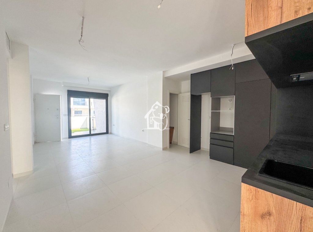 Resale - Apartment / flat - San Miguel de Salinas